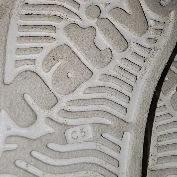 Native Shoes - Picture 4 of 7